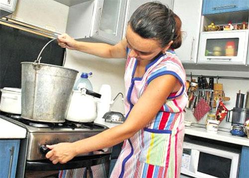 Моэк график отключения горячей воды 2022. Почему горячую воду вообще отключают