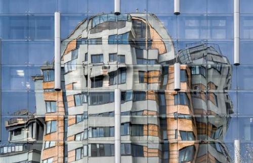 Рынок недвижимости на пороге сильнейшей.. Эксперты спрогнозировали падение цен на жилье на 20-25% к ноябрю 02