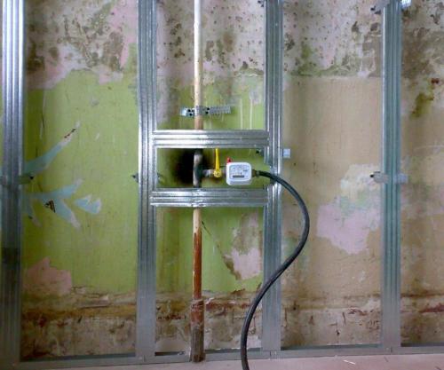 Газовая труба на кухне. Как спрятать газовую трубу на кухне: пример лучших идей от мастеров (100 фото дизайна)