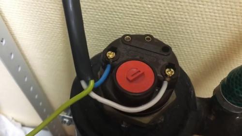 Электрическое отопление в квартире. Процесс сборки электрического отопления квартиры на основе ТЭНа и циркуляционного насоса