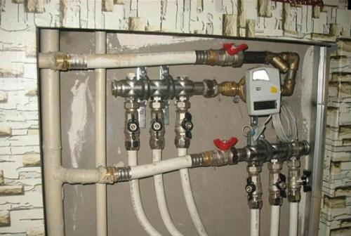 Выгодно ли ставить счетчик на отопление в квартире. Какой установить: индивидуальный или общедомовой?